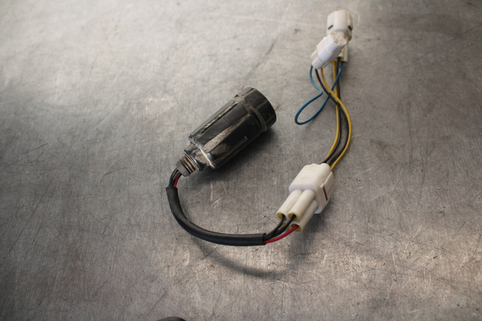 09-14 YAMAHA YZF R1 TST AFTERMARKET TURN SIGNAL RELAY FLASHER SWITCH  BB696