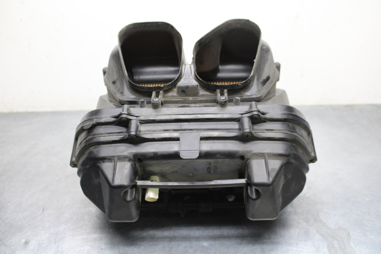 09 HONDA CBR600RR AIRBOX AIR INTAKE FILTER BOX BB760