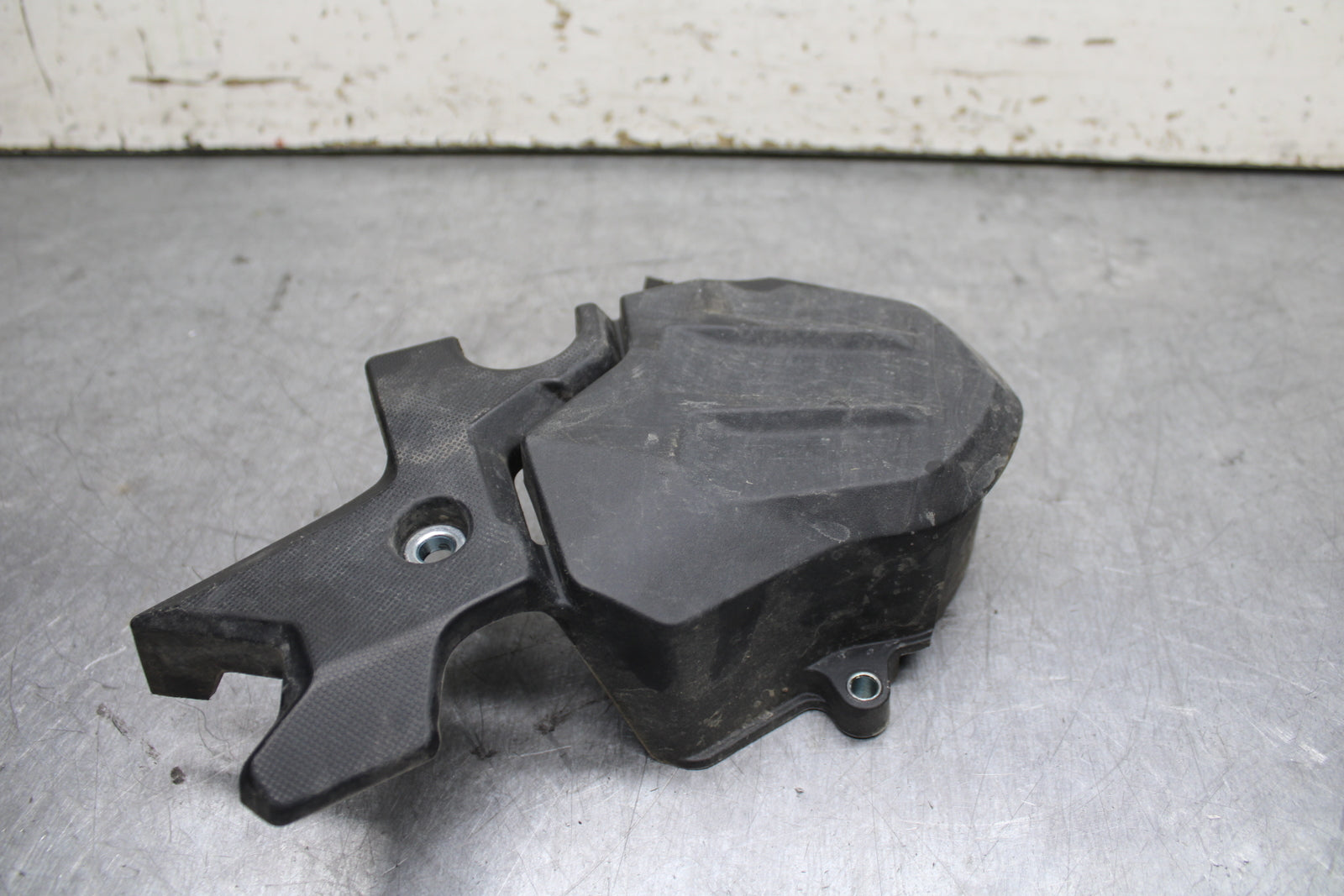 24 KAWASAKI NINJA 500 ABS ENGINE SPROCKET COVER BB744