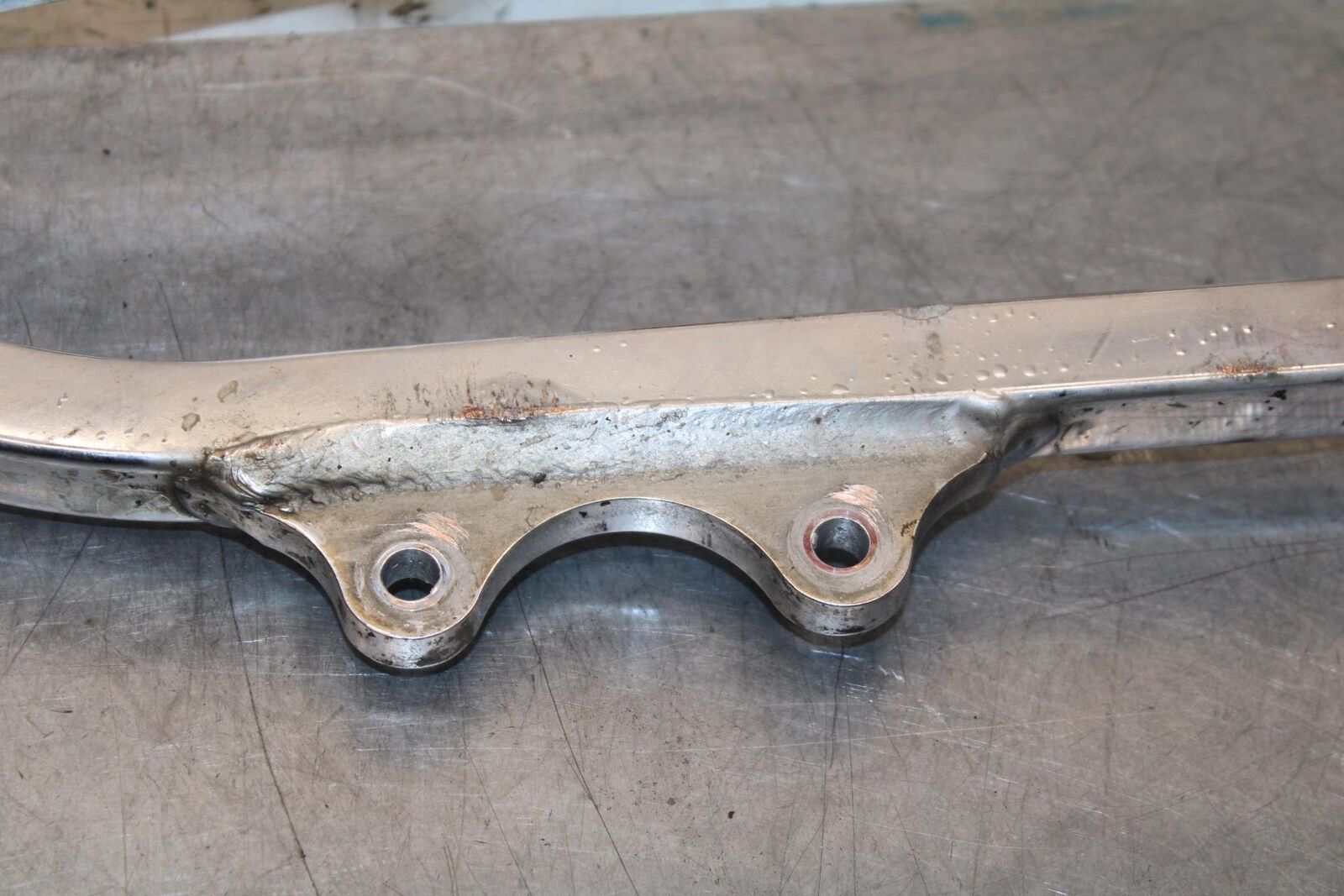 2001 Suzuki GSXR750 REAR SUBFRAME BACK SUB FRAME 41200-35F02 41200-35F24 BB553