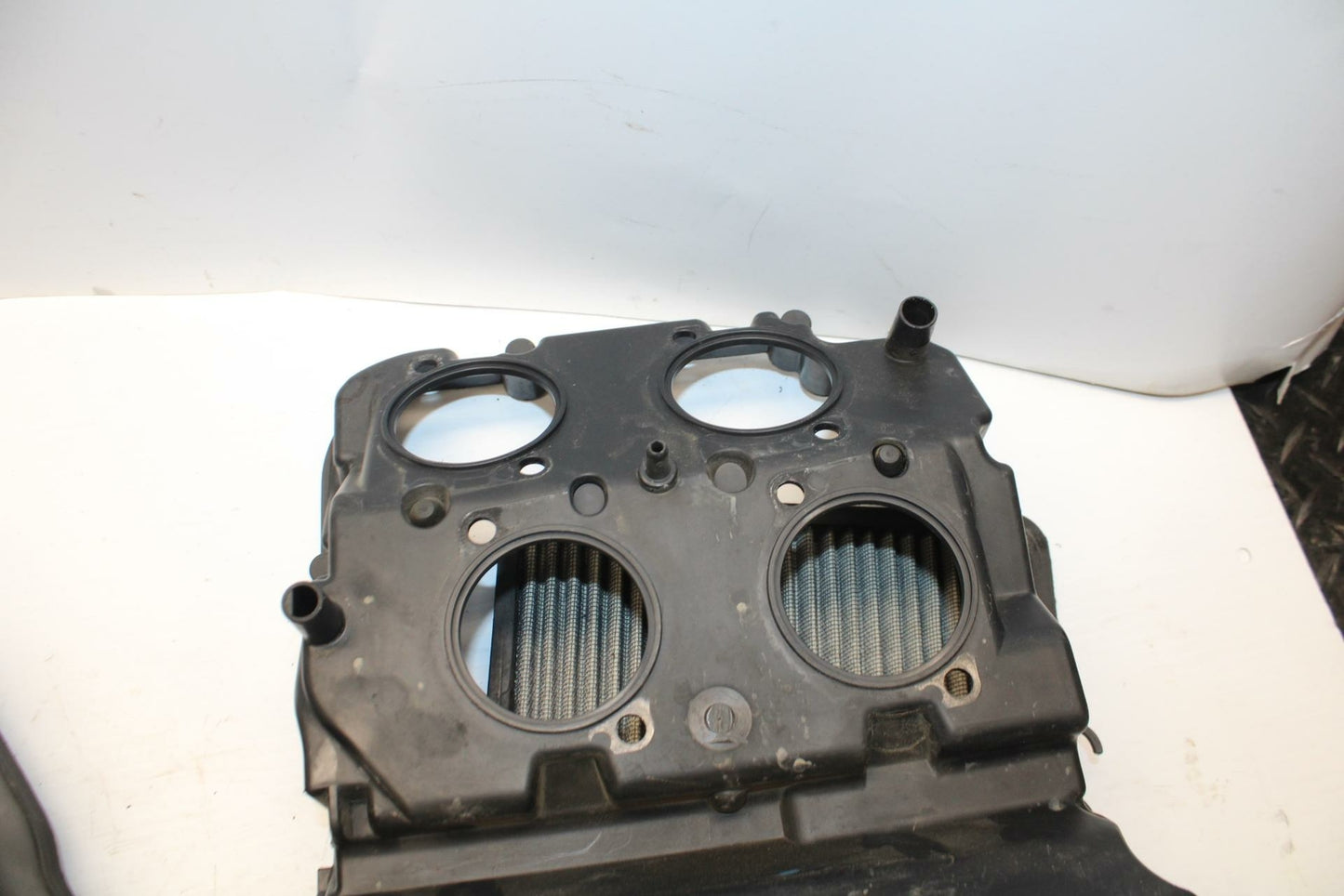 10-11 APRILIA RSV4 AIRBOX AIR INTAKE FILTER BOX  BB268