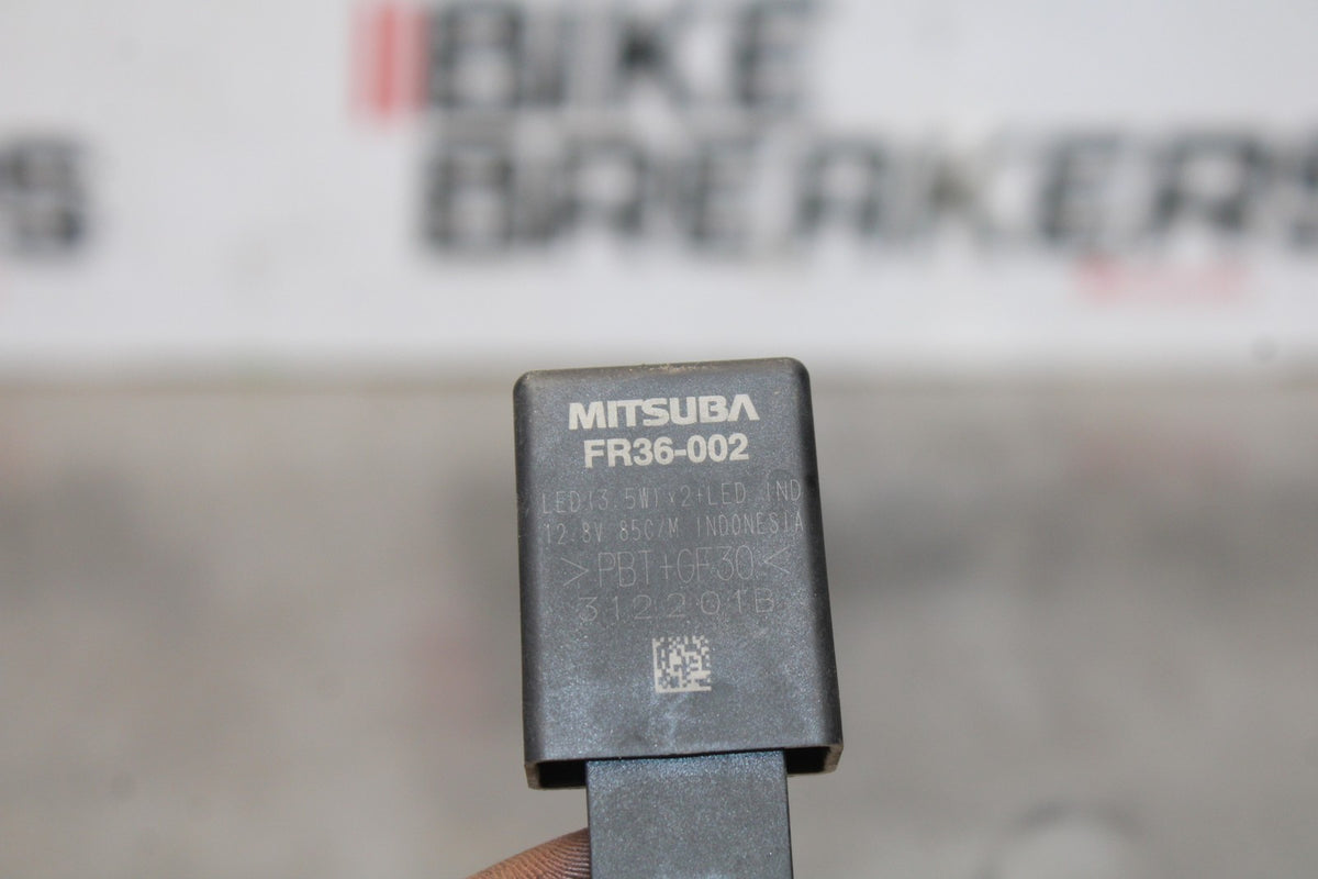 24-25 KAWASAKI ELIMINATOR 450 TURN SIGNAL BLINKER RELAY FLASHER SWITCH BB869