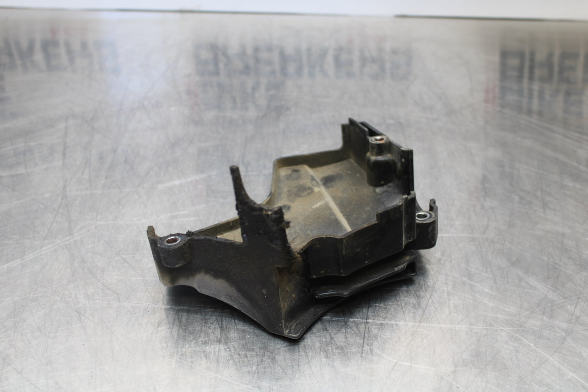 09-15 YAMAHA FZ6R ENGINE SPROCKET COVER BB161