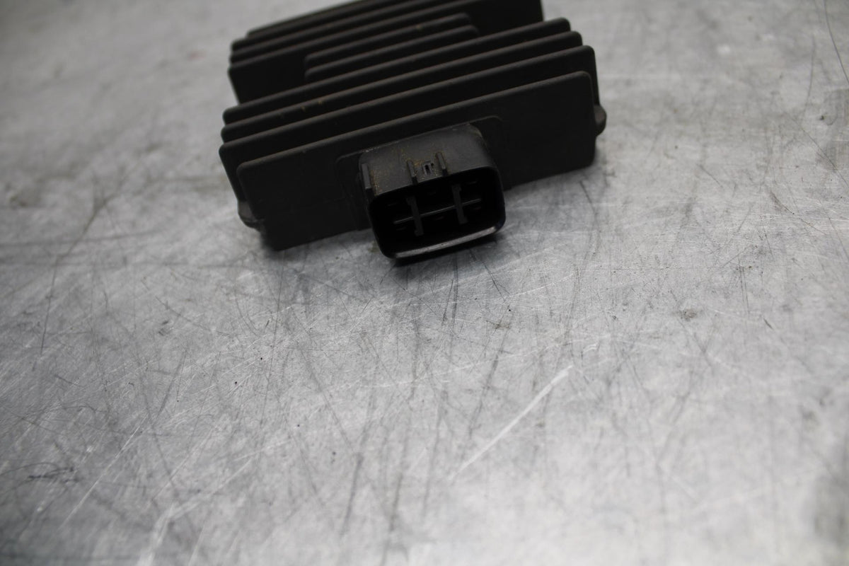 08-16 YAMAHA YZF R6 RECTIFIER VOLTAGE REGULATOR 4XY-81960-00-00 BB436