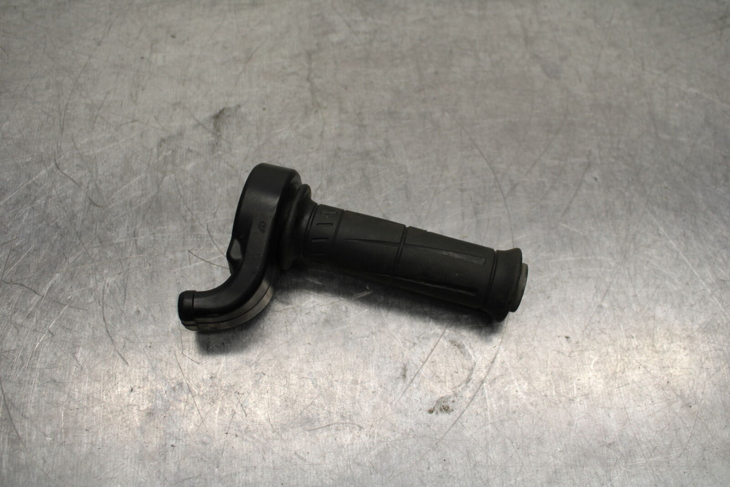 13-17 KAWASAKI NINJA ZX6R ZX636E THROTTLE CABLE LINE HOUSING GUIDE BB735