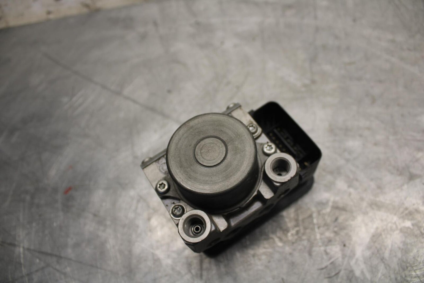 2017 Suzuki SV650X SV650AL7 ABS ABS PUMP UNIT MODULE BB512