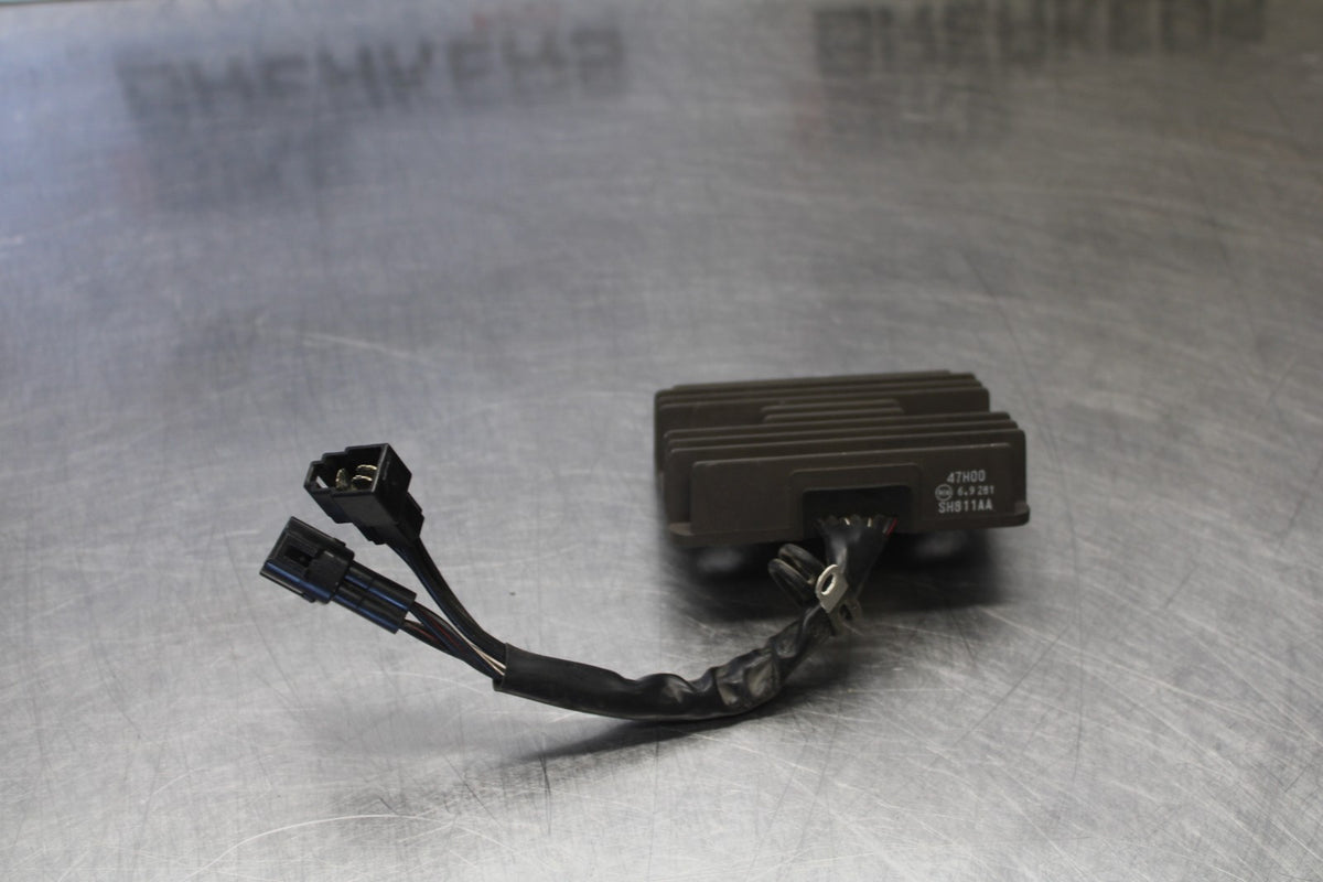 11-25 SUZUKI GSXR 600  RECTIFIER VOLTAGE REGULATOR BB803