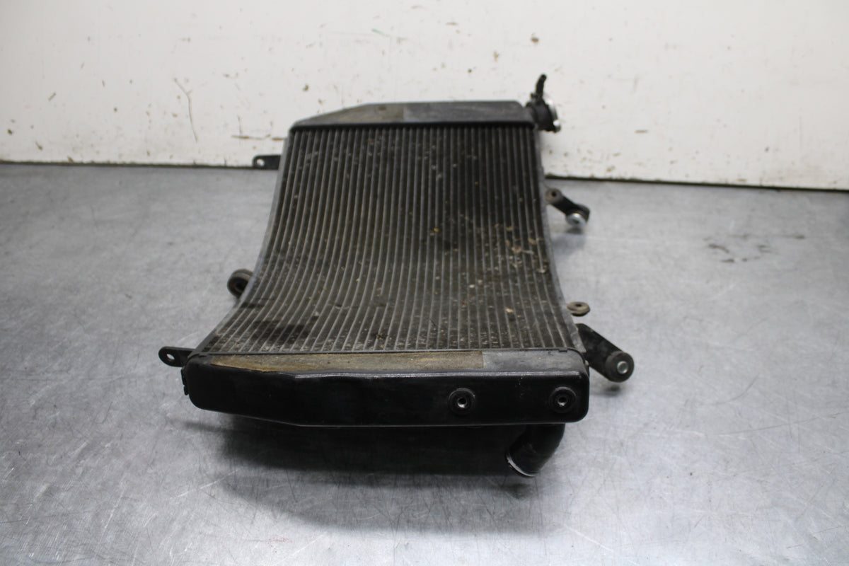 06 YAMAHA YZF R6 ENGINE RADIATOR MOTOR COOLER RADIATER 2C0-12461-00-00 BB716