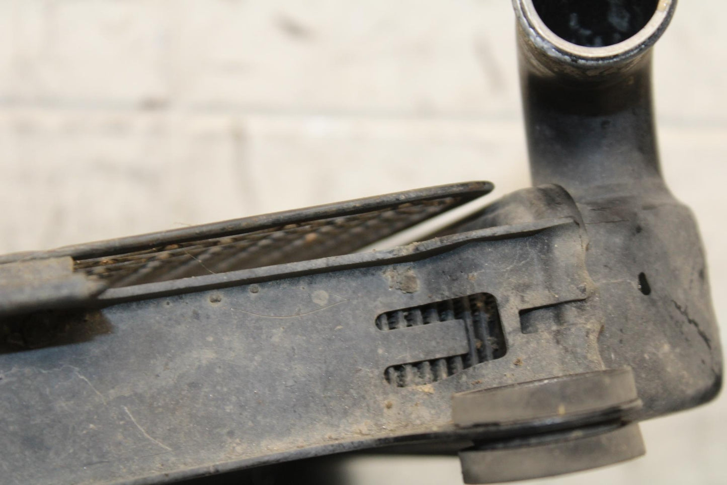 00-01 KAWASAKI ZZR600 ENGINE RADIATOR MOTOR COOLER COOLING RADIATER BB568