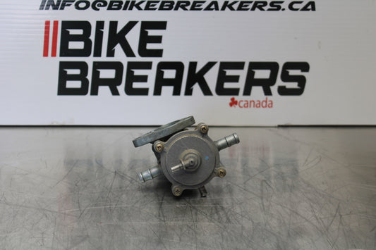 98-05 HONDA SUPER HAWK 1000 VTR1000F FUEL GAS TANK PETCOCK SHUT VALVE BB152
