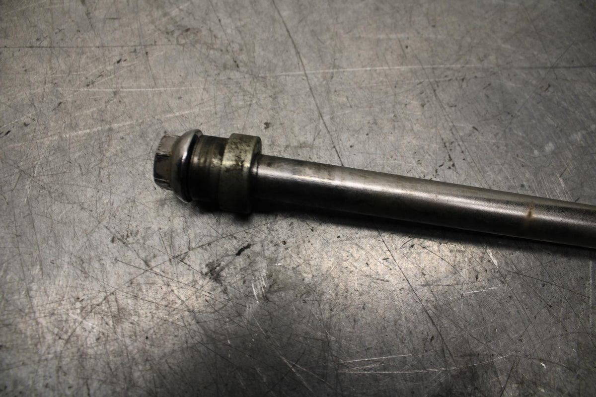 89-90 YAMAHA FZR600 FRONT WHEEL RIM AXLE PIVOT BOLT 42X-25181-00-00 BB76