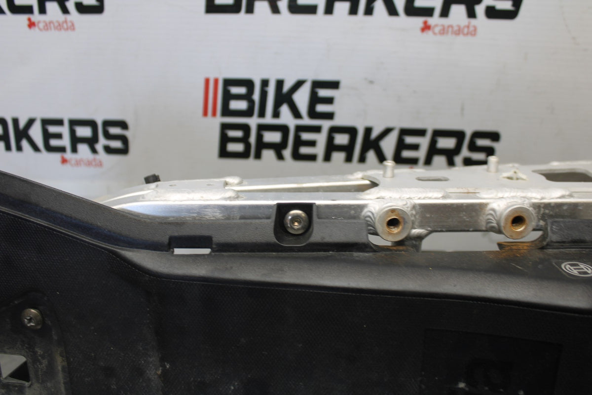 16 APRILIA TUONO V4 1100 REAR SUBFRAME BACK SUB FRAME BB905