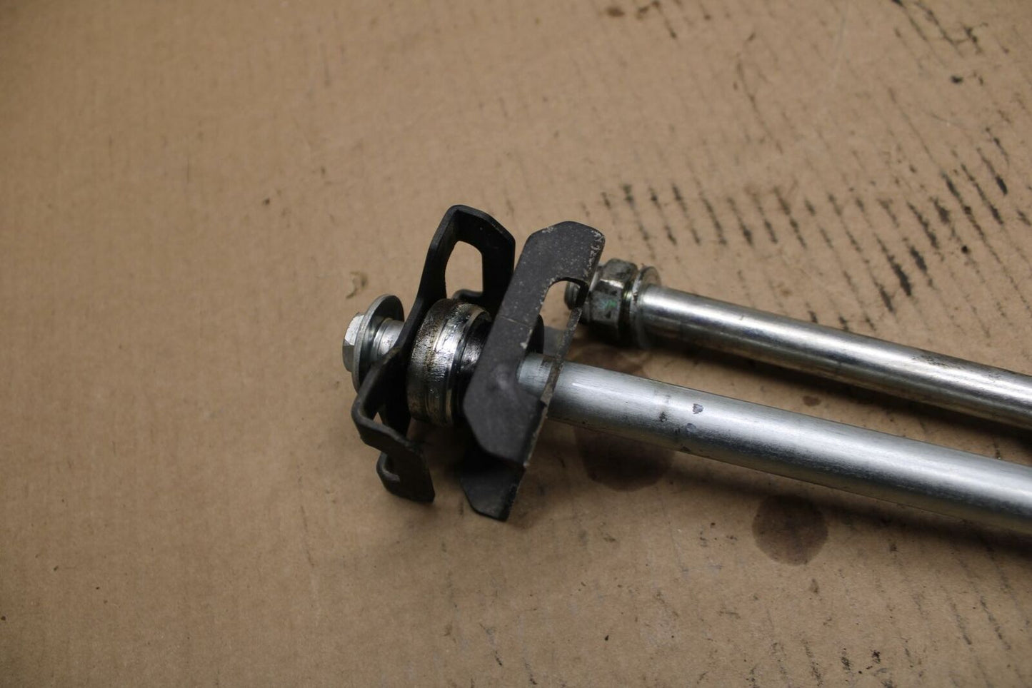 15 KAWASAKI NINJA 300 EX300 ABS REAR FRONT AXLE WHEEL RIM PIVOT BOLT AXEL BB395