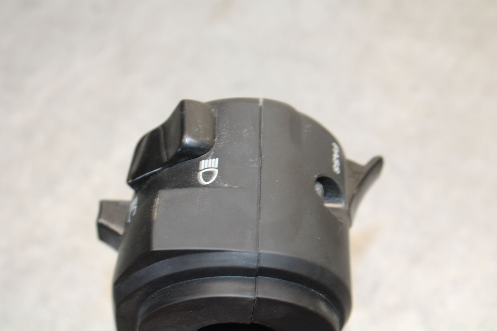 18-23 KAWASAKI NINJA 400 LEFT CLIP ON HANDLE HORN SIGNALS SWITCH SWITCHES BB660