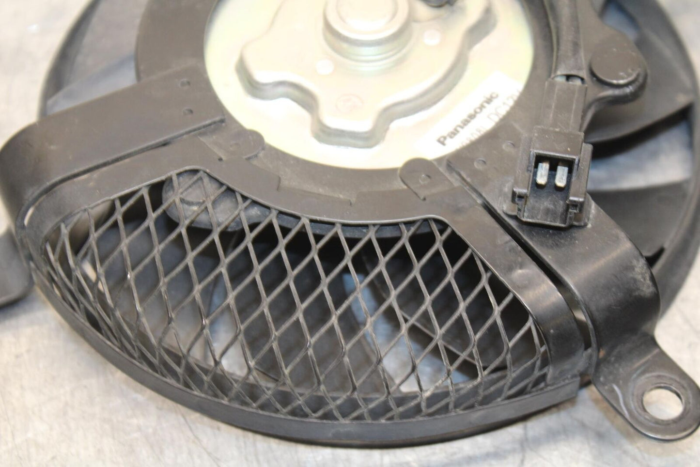 06-07 SUZUKI GSXR 600 ENGINE RADIATOR COOLING FAN BB104