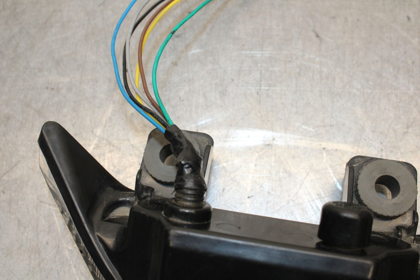 16 KAWASAKI NINJA ZX10R REAR TAIL TAILLIGHT BACK BRAKE LIGHT 23025-0332  BB650