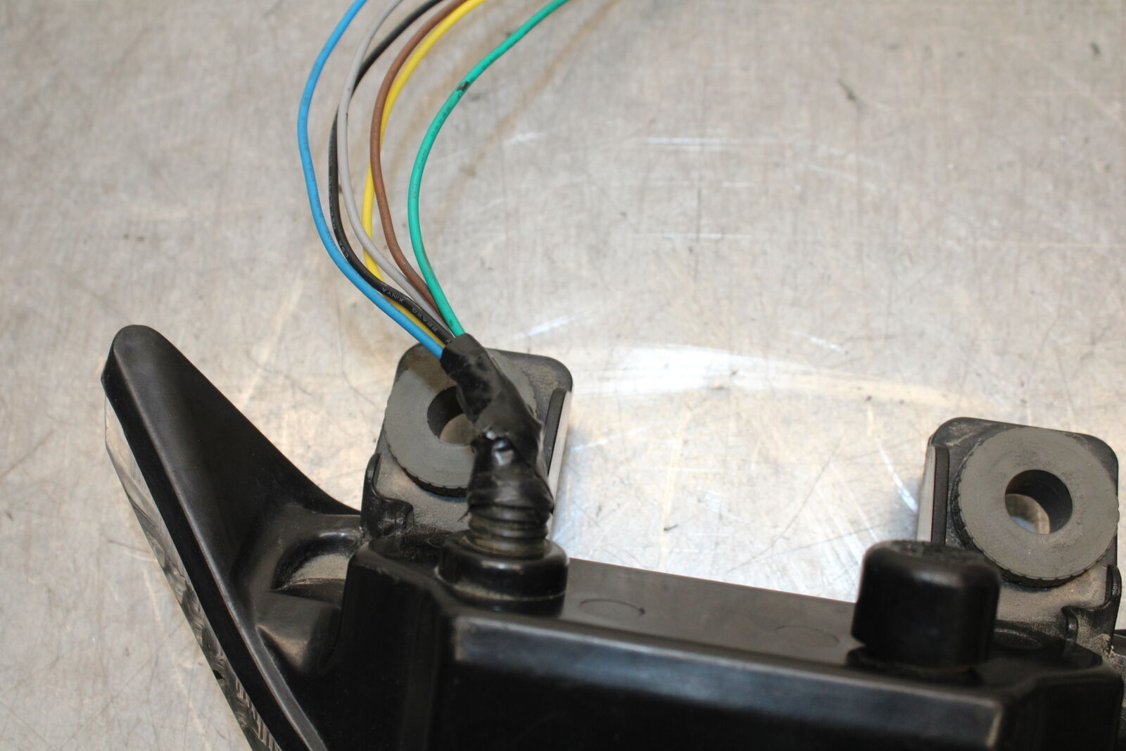 16 KAWASAKI NINJA ZX10R REAR TAIL TAILLIGHT BACK BRAKE LIGHT 23025-0332  BB650