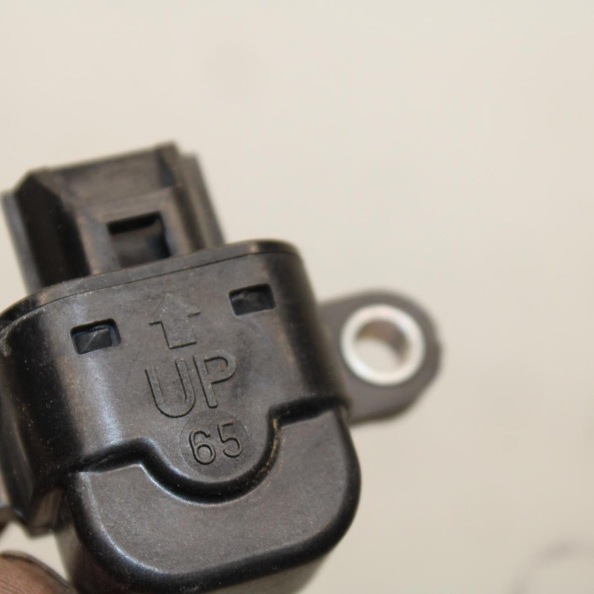 21 KAWASAKI NINJA ZX6R TIP OVER BANK ANGLE CRASH SENSOR SWITCH  21176-0026 BB647
