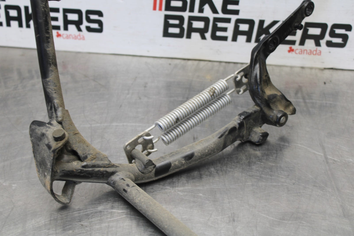 20-23 BMW F900R CENTER MAIN STAND BB923