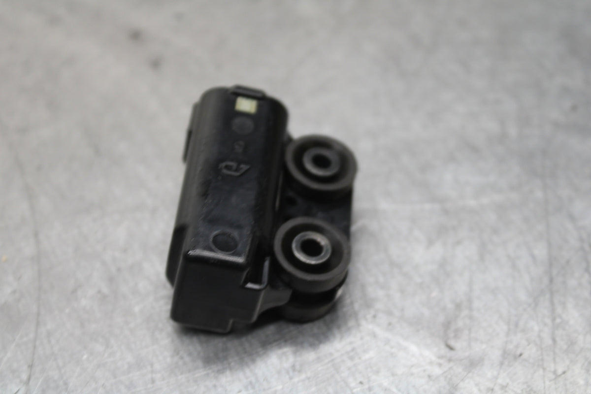 08-16 YAMAHA YZF R6 TIP OVER BANK ANGLE CRASH SENSOR SWITCH  BB131
