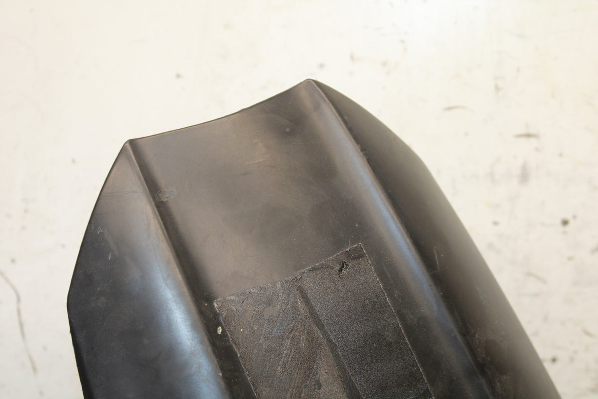 08-09 YAMAHA YZF R6S REAR BACK WHEEL TIRE HUGGER FENDER  BB690
