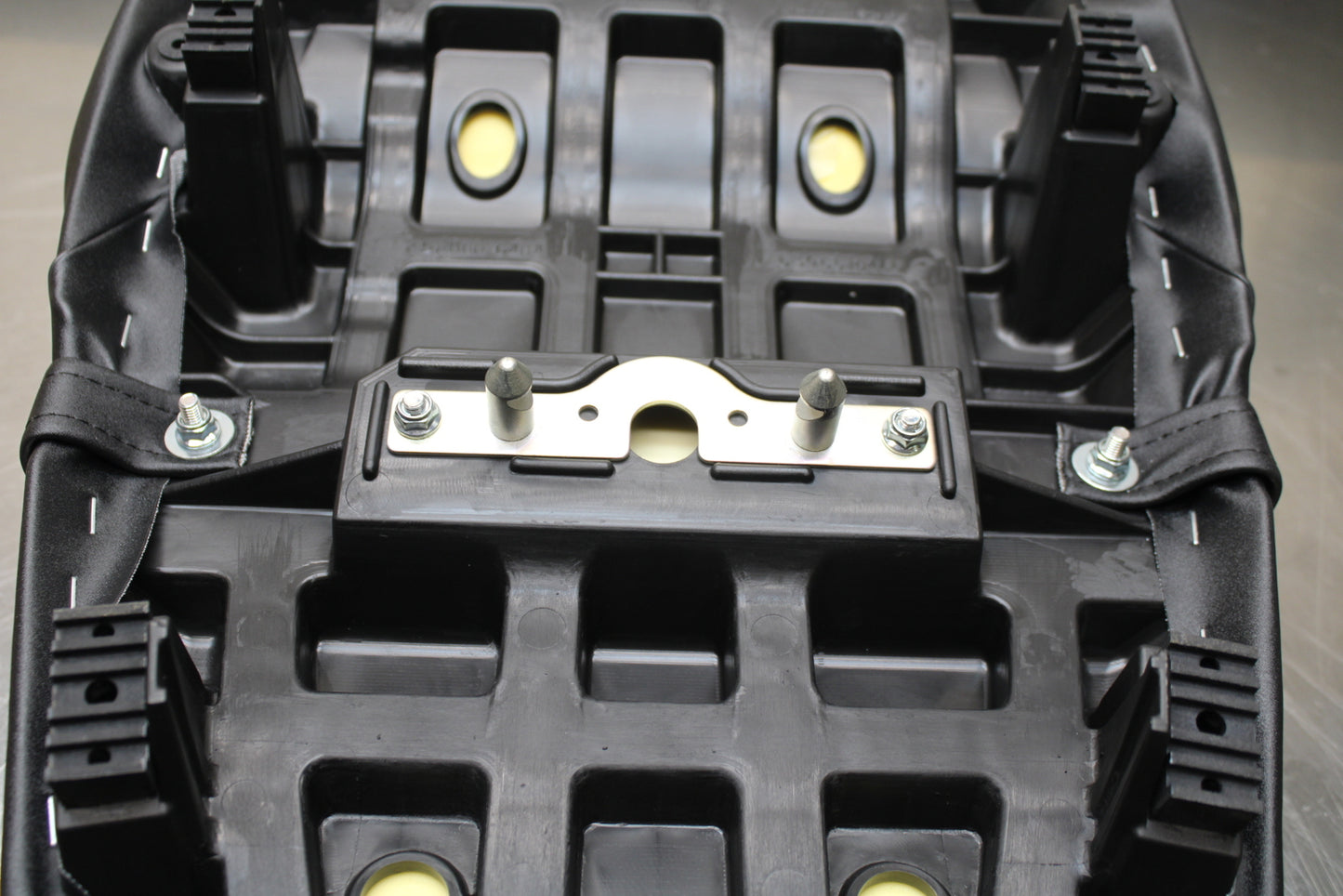 23-24 KAWASAKI NINJA ZX14R NEW!! FRONT REAR SEAT SADDLE BB141