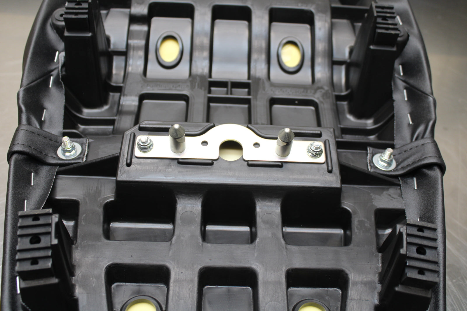 23-24 KAWASAKI NINJA ZX14R NEW!! FRONT REAR SEAT SADDLE BB141