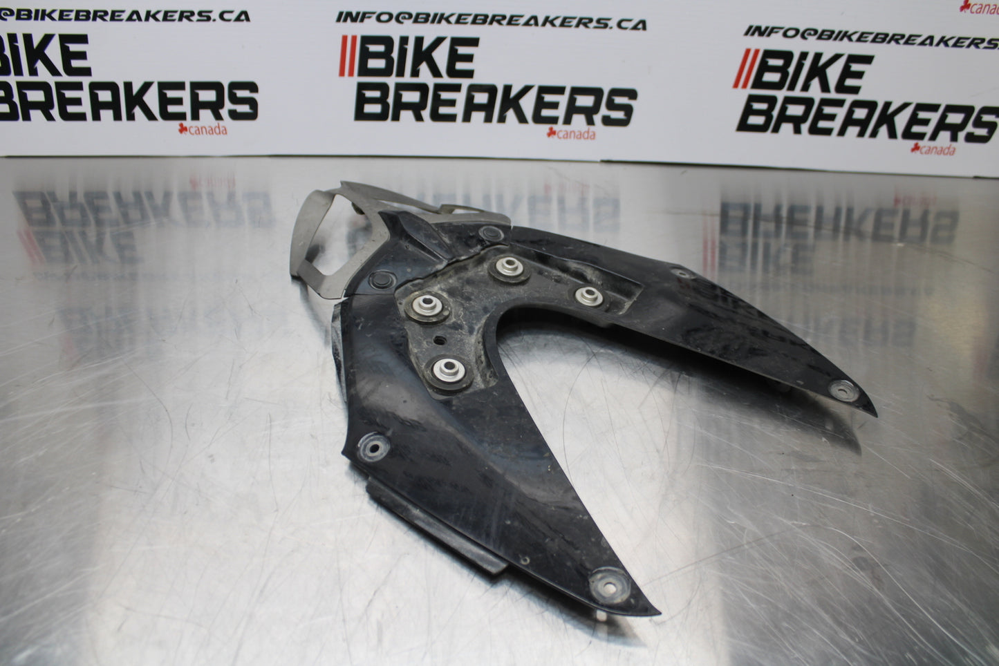 11 SUZUKI GSXR1000 REAR BACK TAIL UNDERTAIL FAIRING COWL FENDER BB142