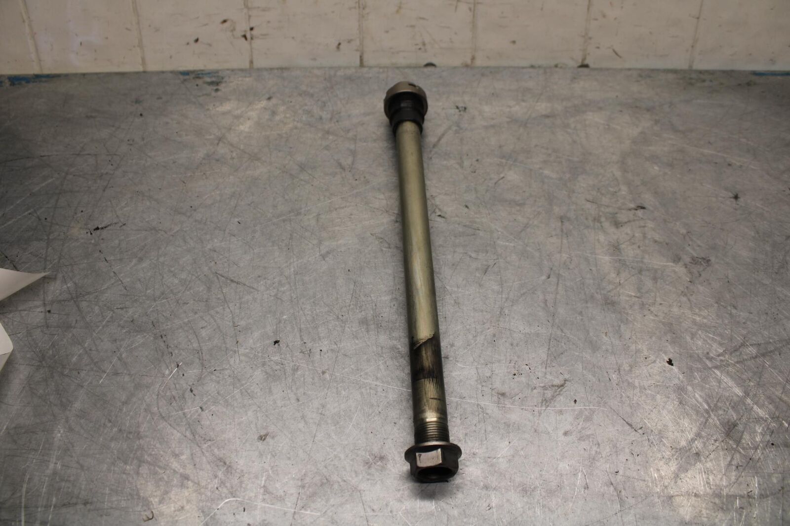 11-15 KAWASAKI ZX1000R REAR BACK SWINGARM BOLT SUSPENSION PIVOT AXLE BB445