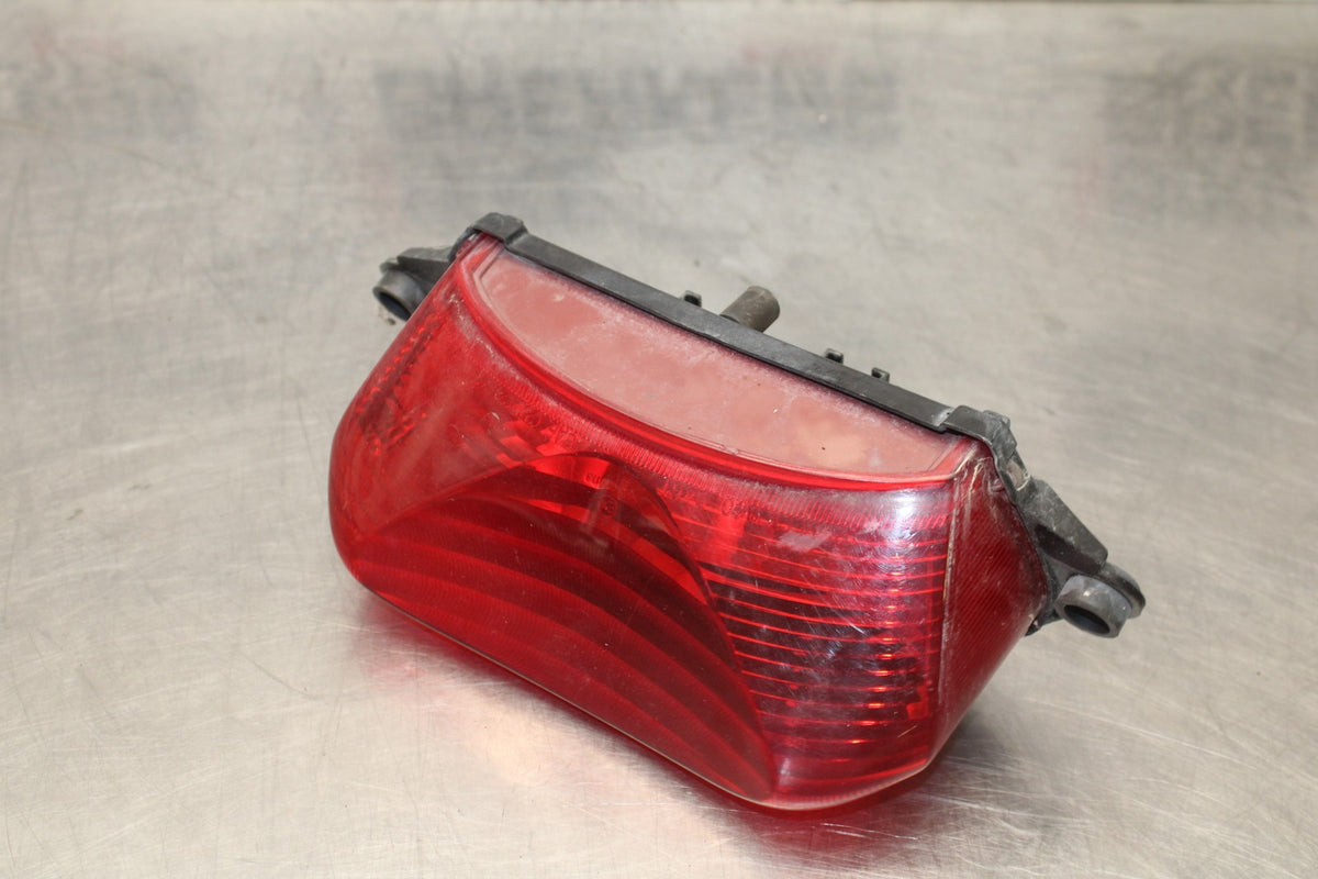 98-05 HONDA SUPER HAWK 1000 VTR1000F REAR TAIL TAILLIGHT BACK BRAKE LIGHT BB924