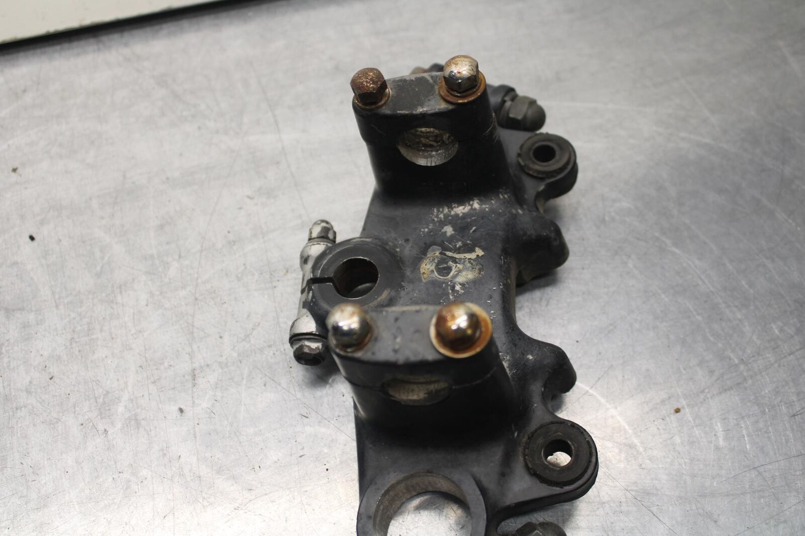 80-83 SUZUKI GS750E FORKS UPPER TRIPLE TREE CLAMP BB82
