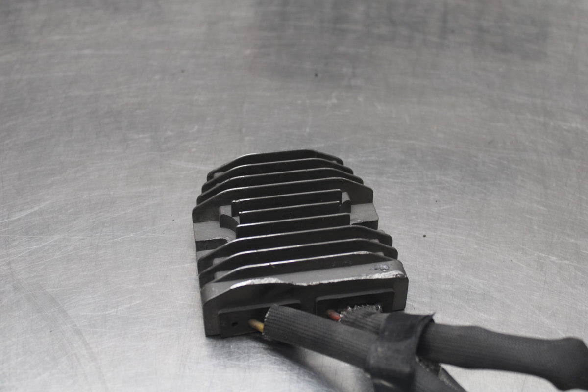 05-06 HONDA CBR600RR RECTIFIER VOLTAGE REGULATOR BB945