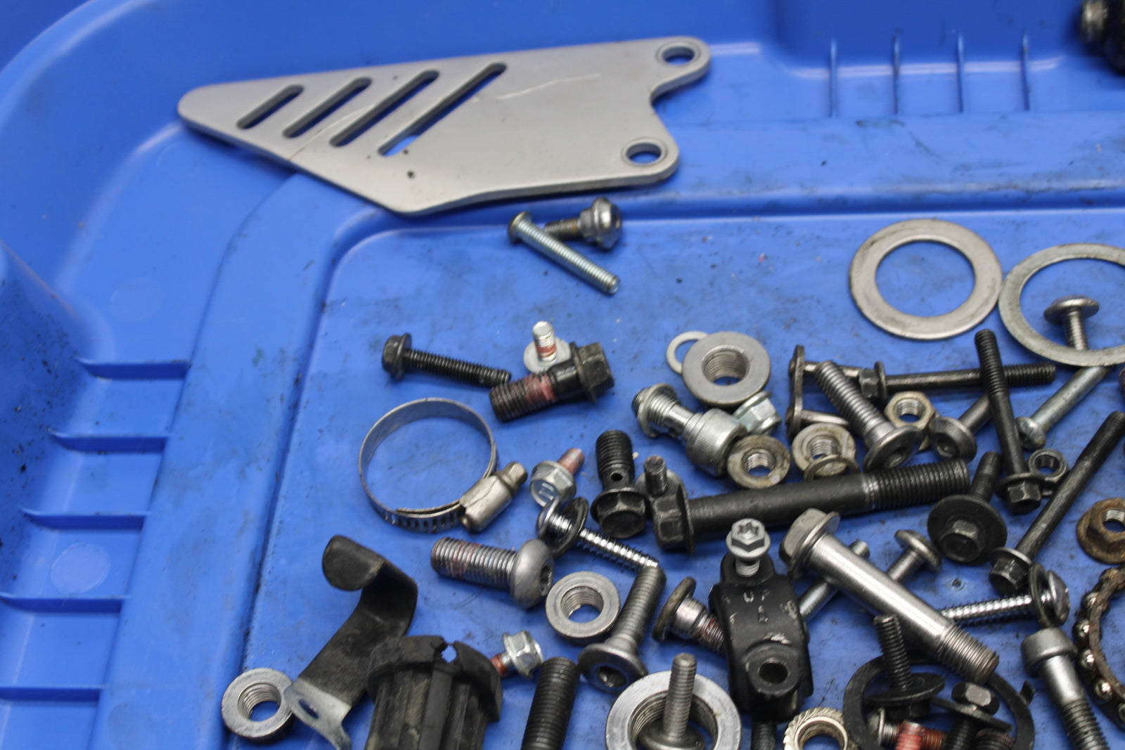 13-17 KAWASAKI NINJA ZX6R ZX636E MOUNTING BOLTS HARDWARE MOTOR SCREWS BB735