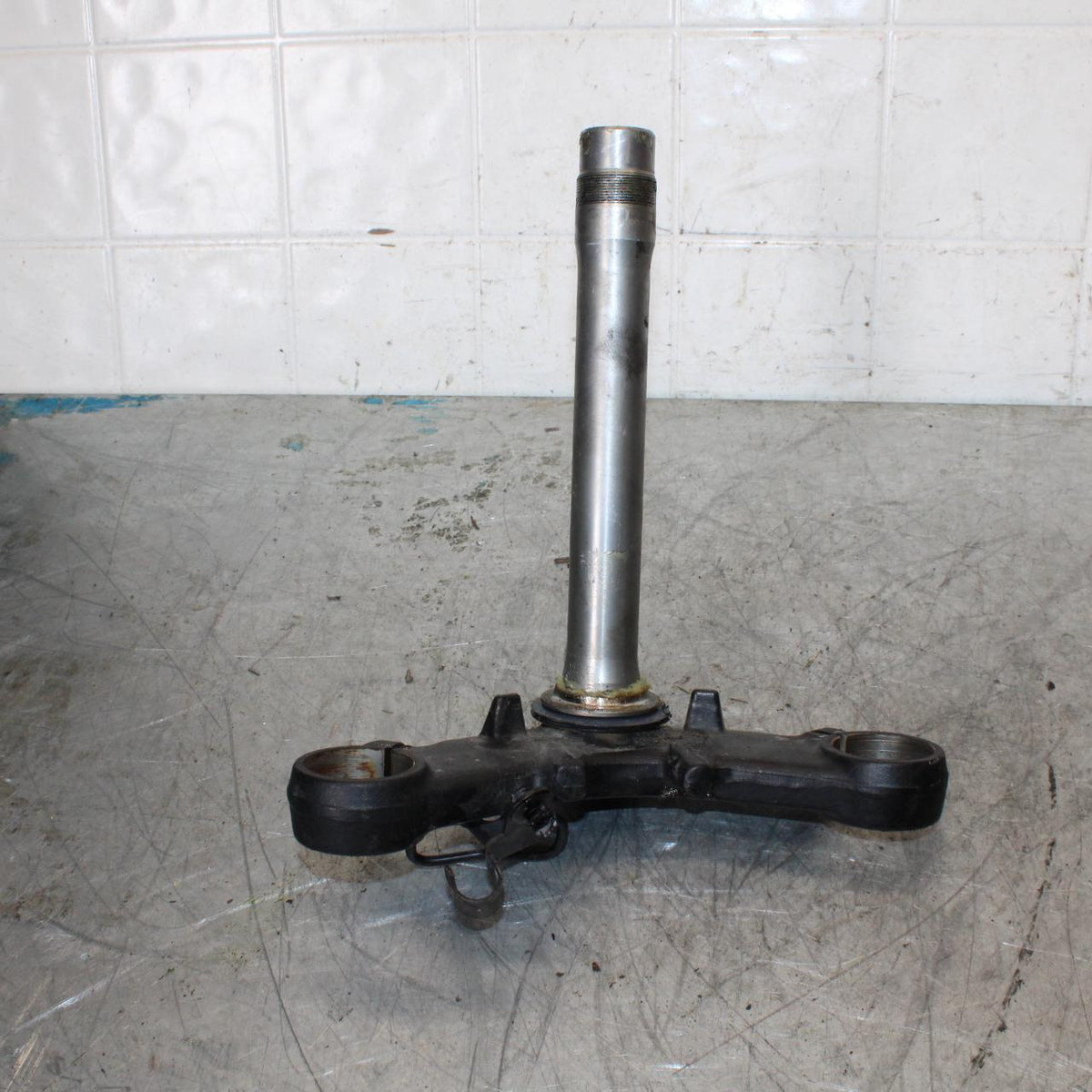 13-17 KAWASAKI NINJA 300 FRONT FORKS CLAMP LOWER TRIPLE TREE STEM BB429