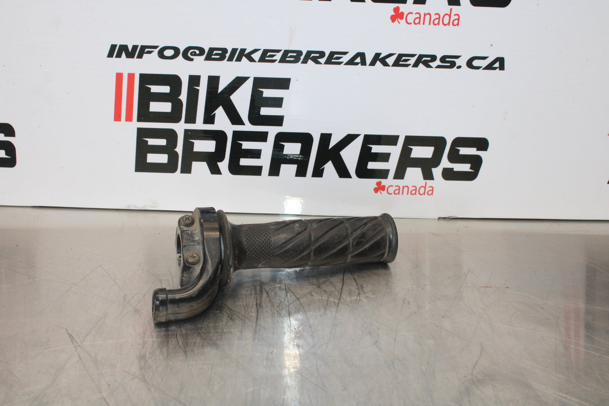 96-07 YAMAHA YZF600R THROTTLE CABLE LINE HOUSING GUIDE BB158