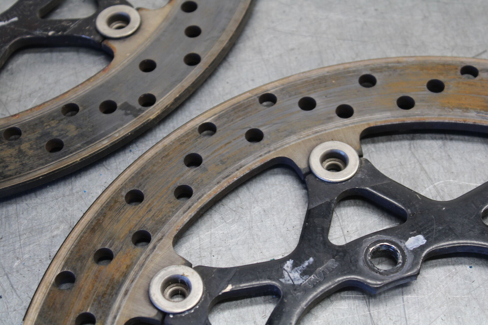 05-06 SUZUKI GSXR1000 FRONT LEFT RIGHT BRAKE ROTORS DISCS 59210-41G00 BB677