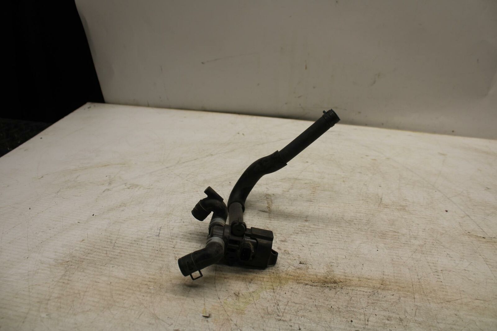 16-21 YAMAHA XSR900 AIR VALVE SOLENOID TOP ENGINE SWITCH SENSOR BB362