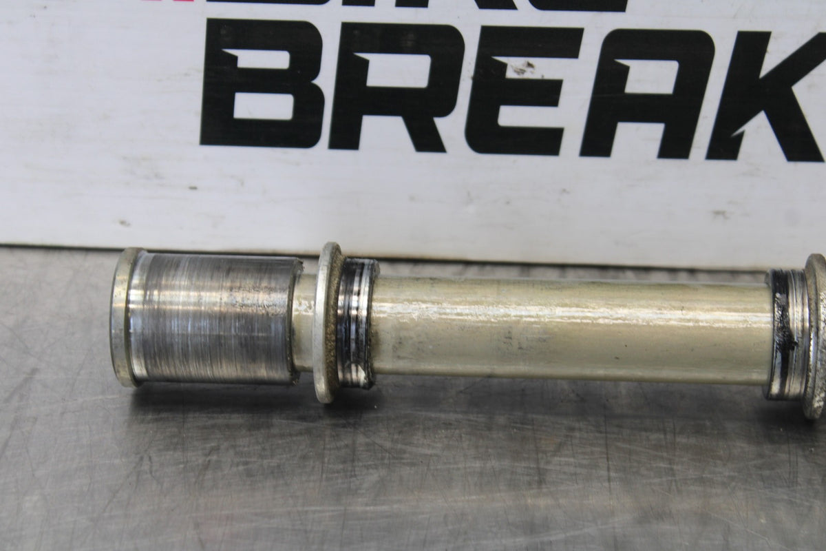 13-18 KAWASAKI NINJA ZX6R FRONT WHEEL RIM AXLE PIVOT BOLT BB908