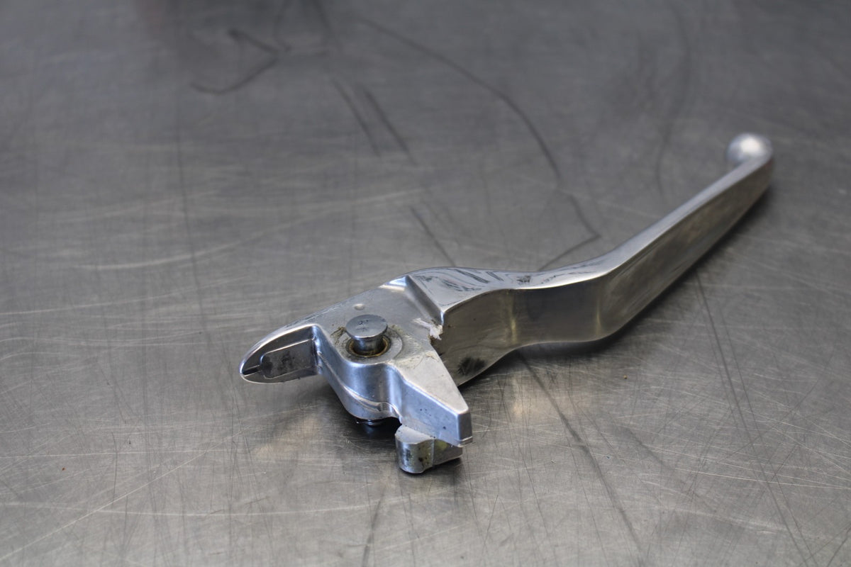 22 HARLEY-DAVIDSON SOFTAIL RIGHT CLIPON HANDLEBAR BRAKE LEVER BB859
