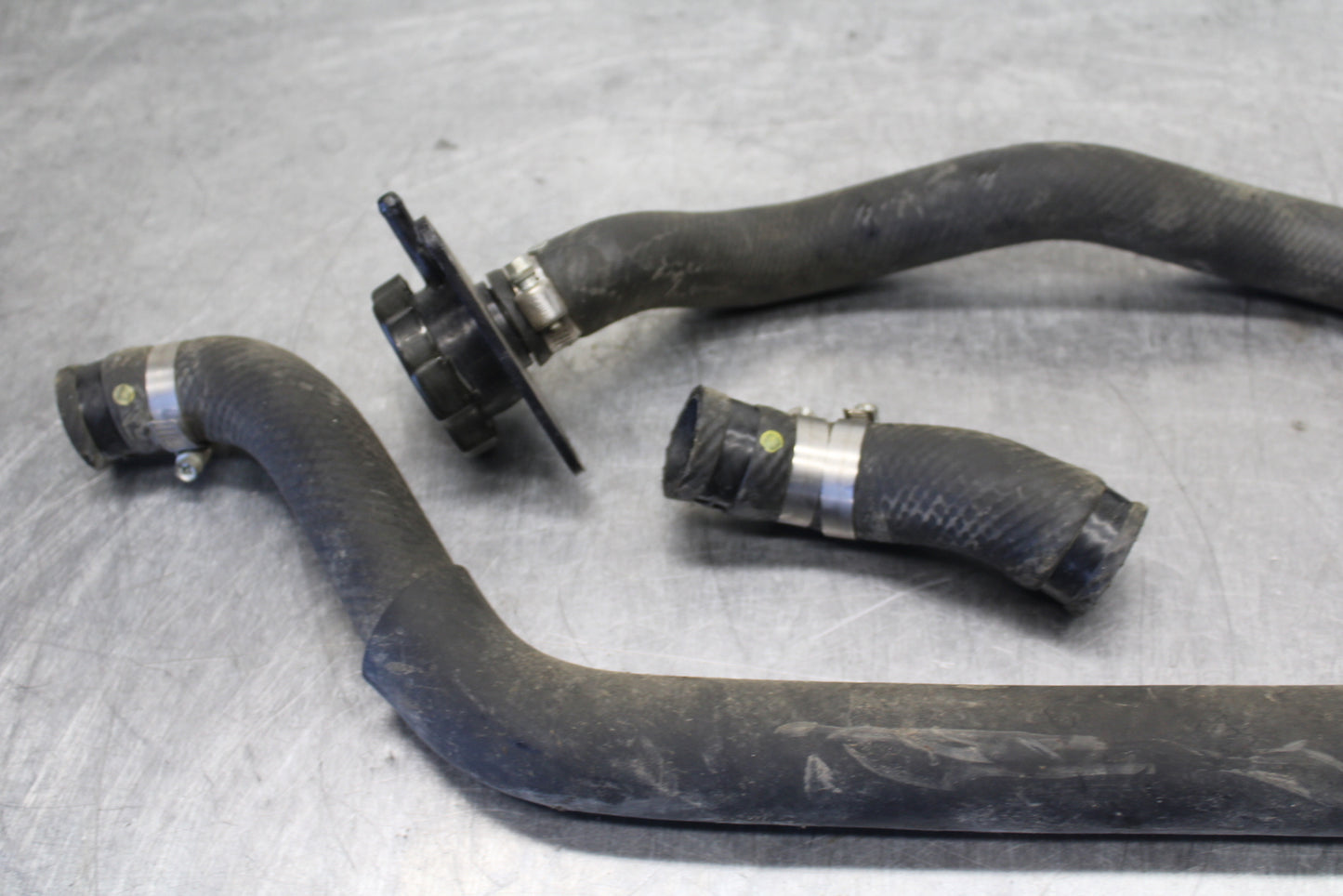 04 SUZUKI INTRUDER 800 RADIATOR HOSES ENGINE COOLANT WATER PIPES HOSE SET BB758