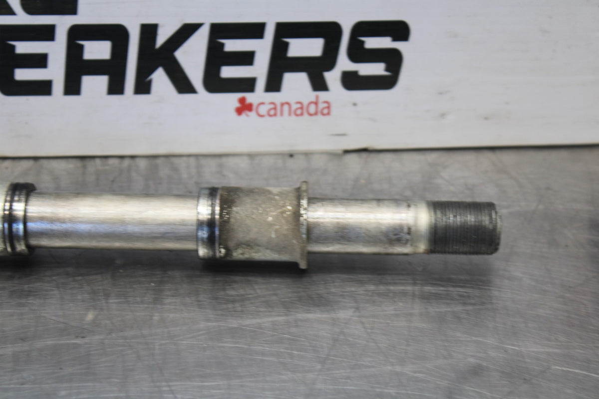 08 KAWASAKI VULCAN 1600 VN1600D NOMAD FRONT WHEEL RIM AXLE PIVOT BOLT BB904