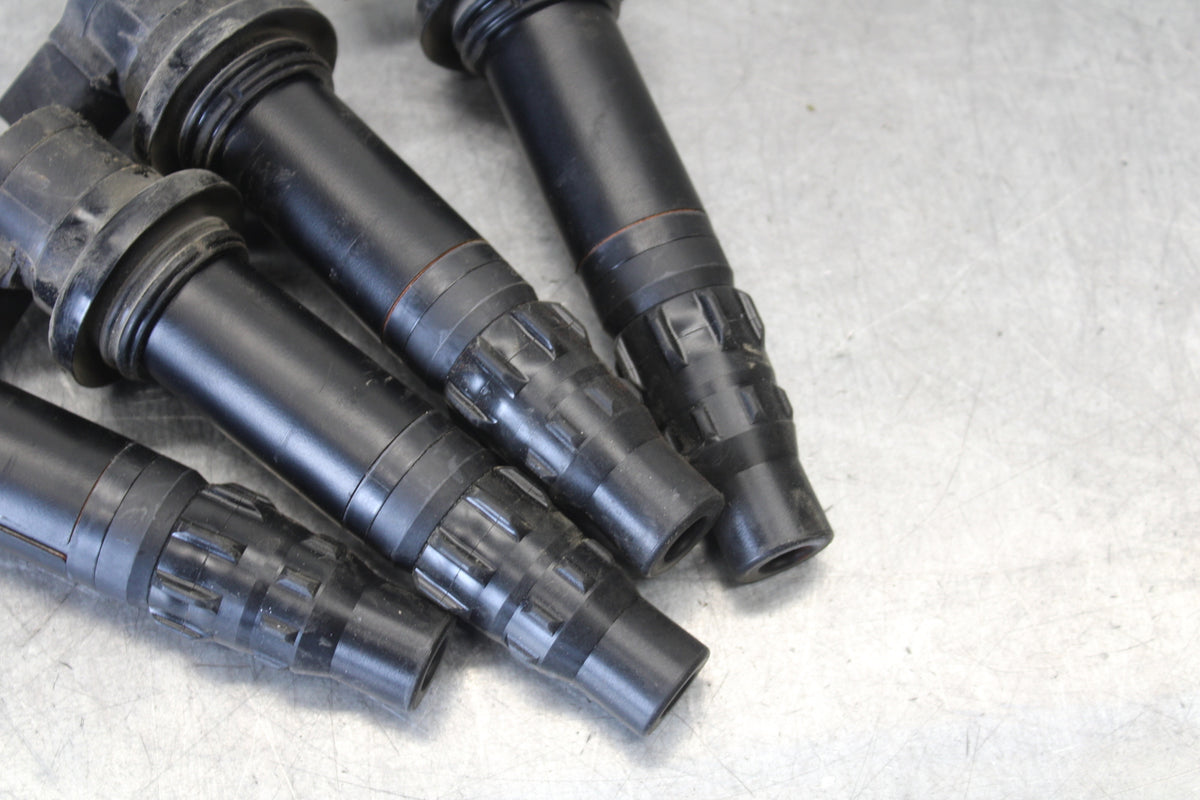 09-14 YAMAHA YZF R1 IGNITION COILS COIL SPARK PLUG CAPS 14B-82310-00-00 BB696