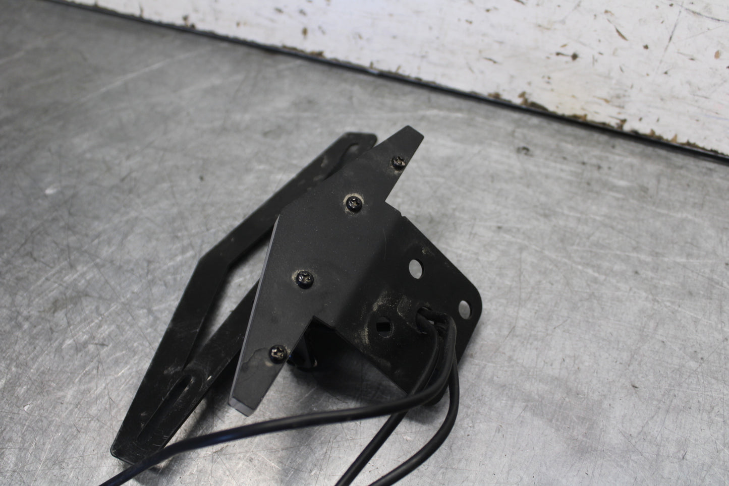 09-12 KAWASAKI NINJA ZX6R AFTERMARKET FENDER ELIMINATOR LICENSE BRACKET   BB698