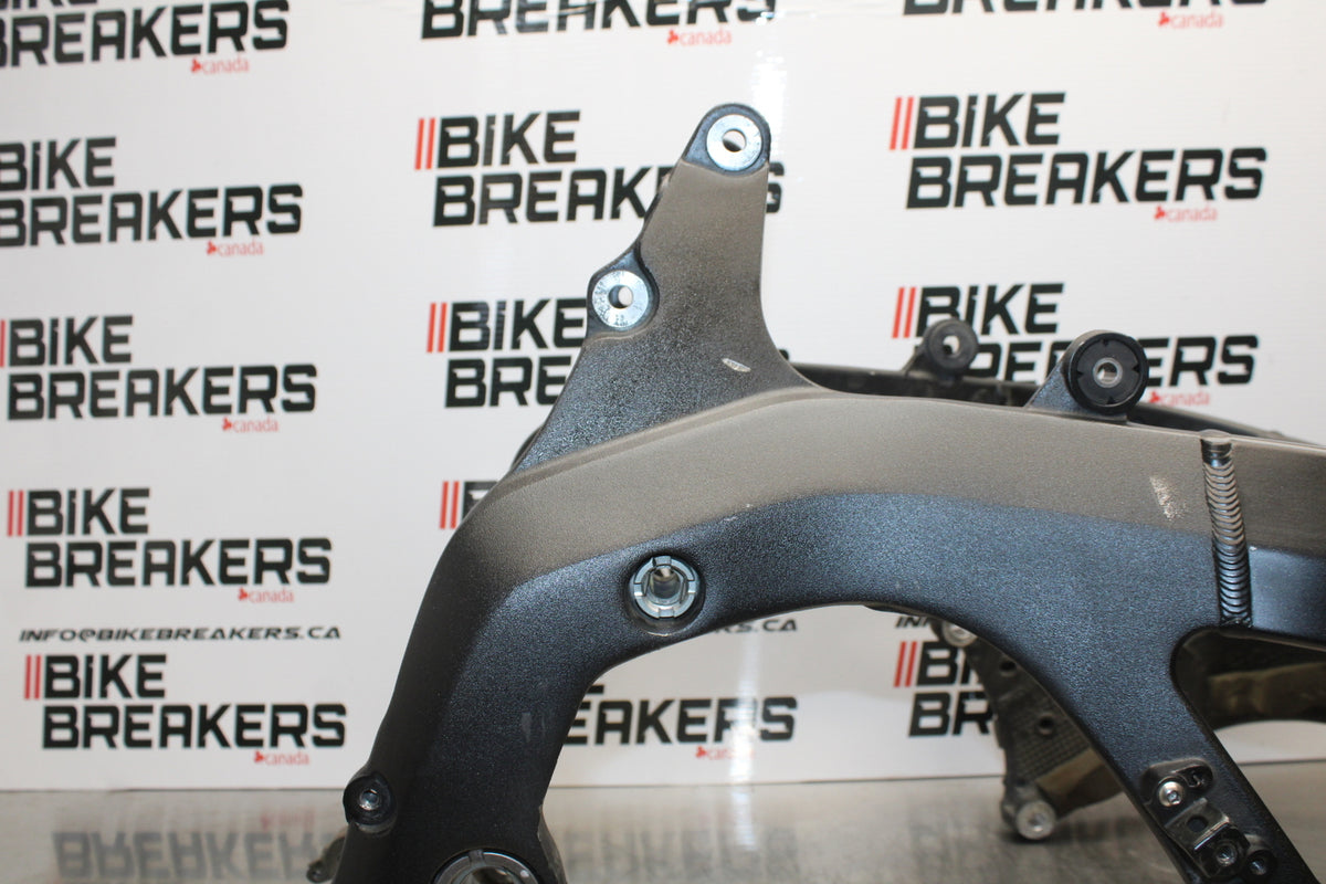 06-07 HONDA CBR1000RR FRAME CHASSIS BB166