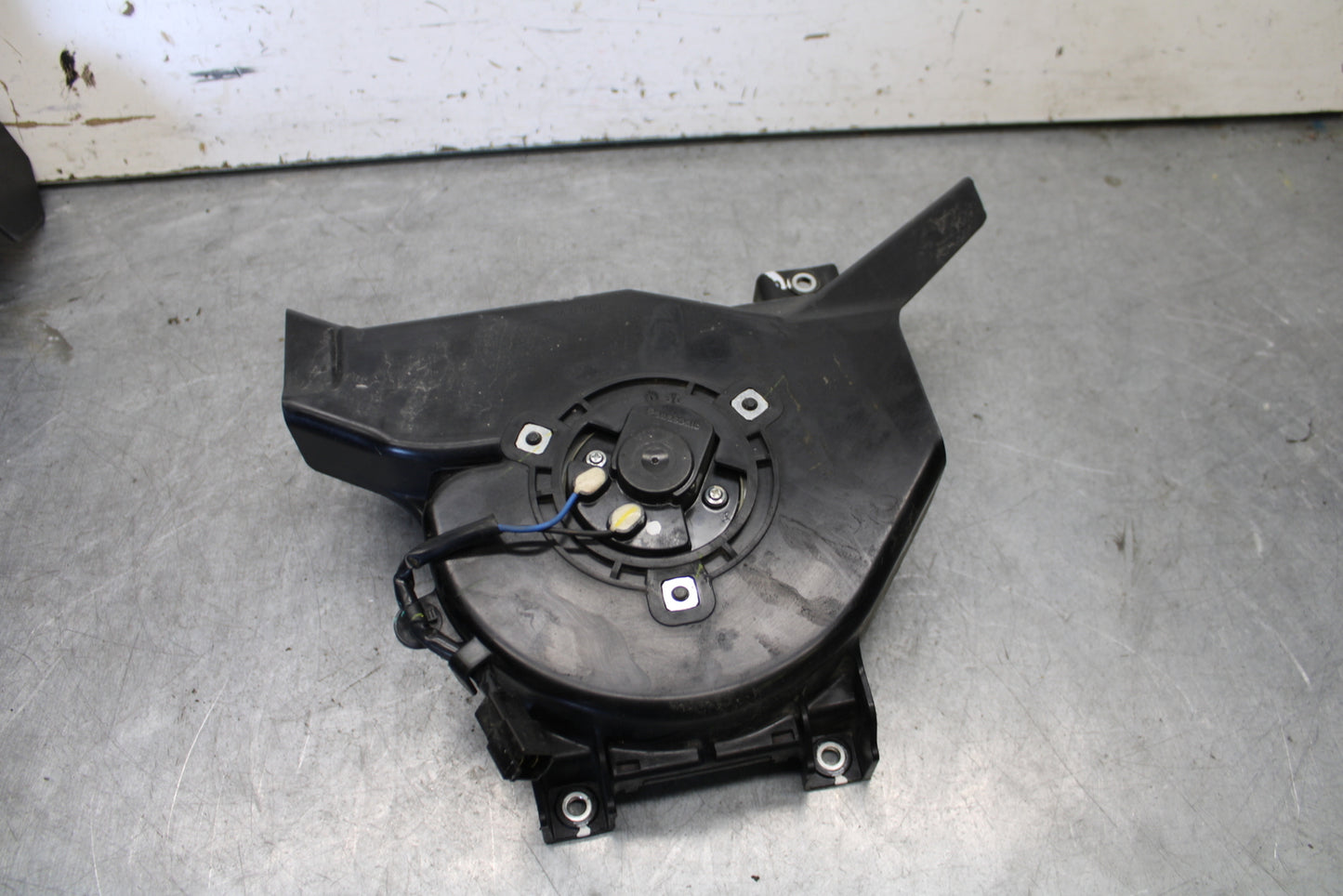 18-23 KAWASAKI NINJA 400 ENGINE RADIATOR COOLING FAN BB660