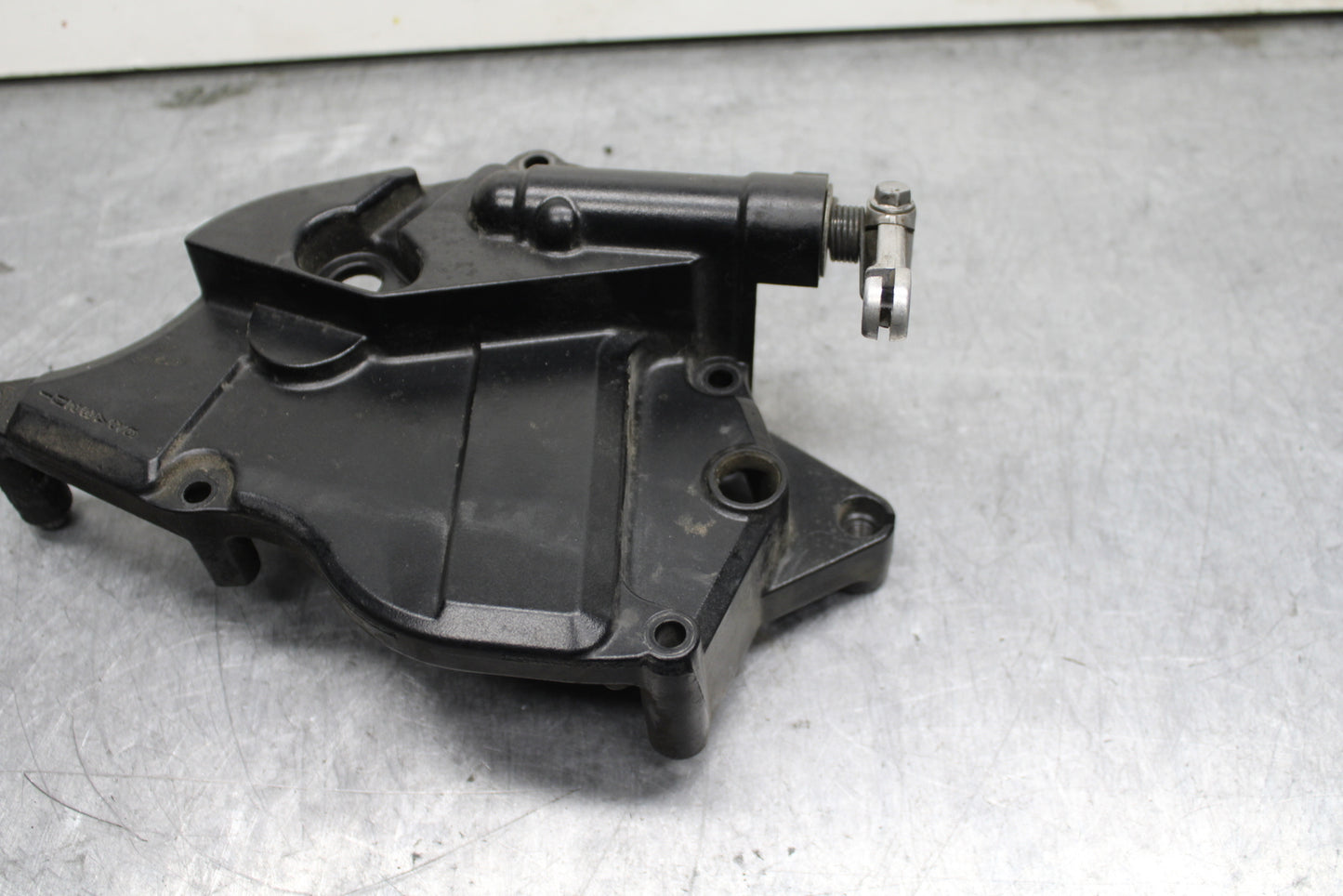 08-10 SUZUKI GSXR750 ENGINE SPROCKET COVER BB119