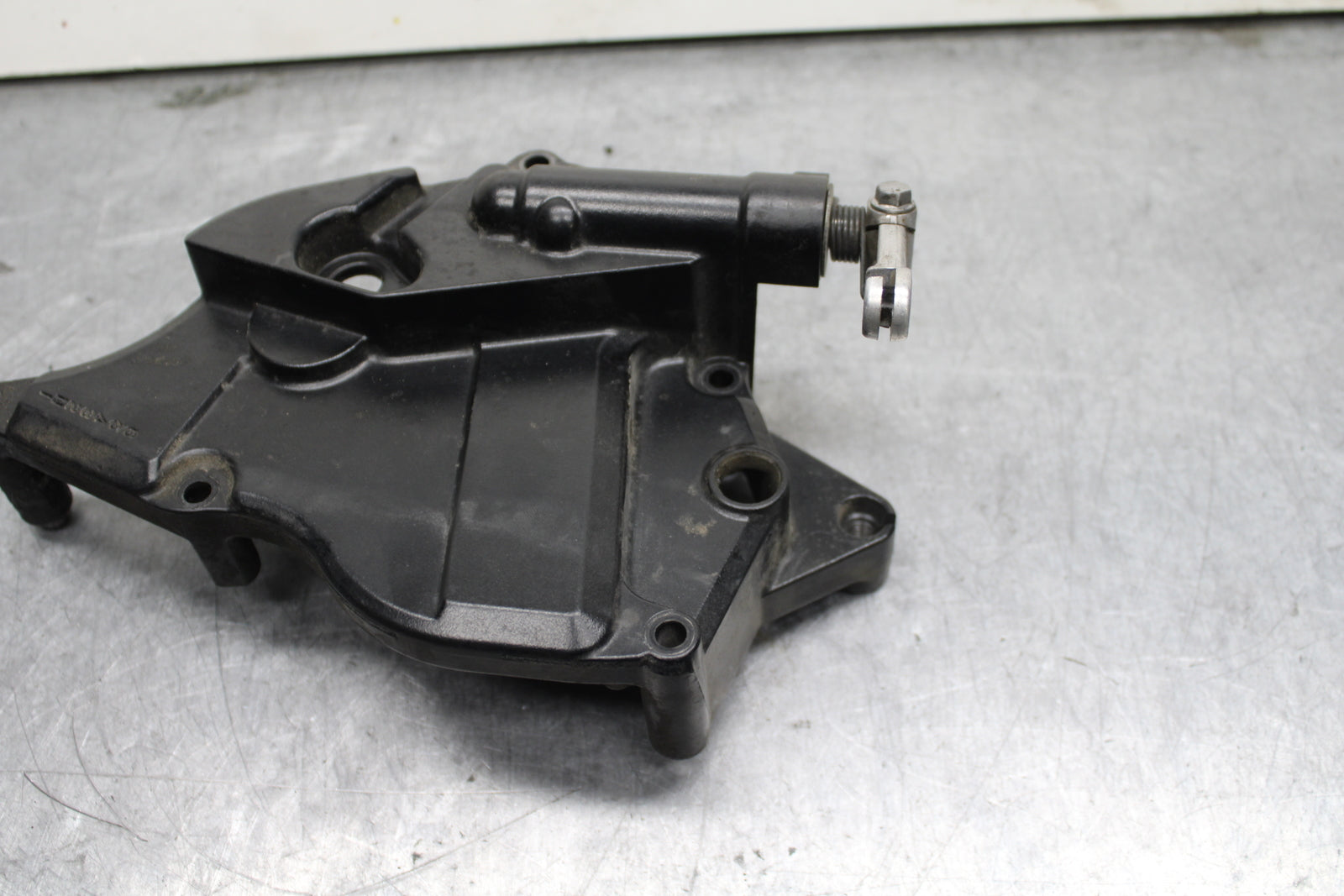 08-10 SUZUKI GSXR750 ENGINE SPROCKET COVER BB119