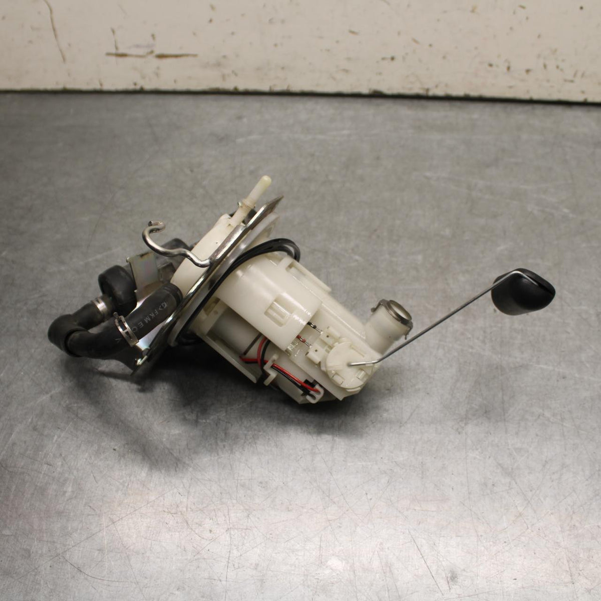 15-18 HONDA CB300FA FUEL PUMP GAS PETROL SENDER UNIT BB646