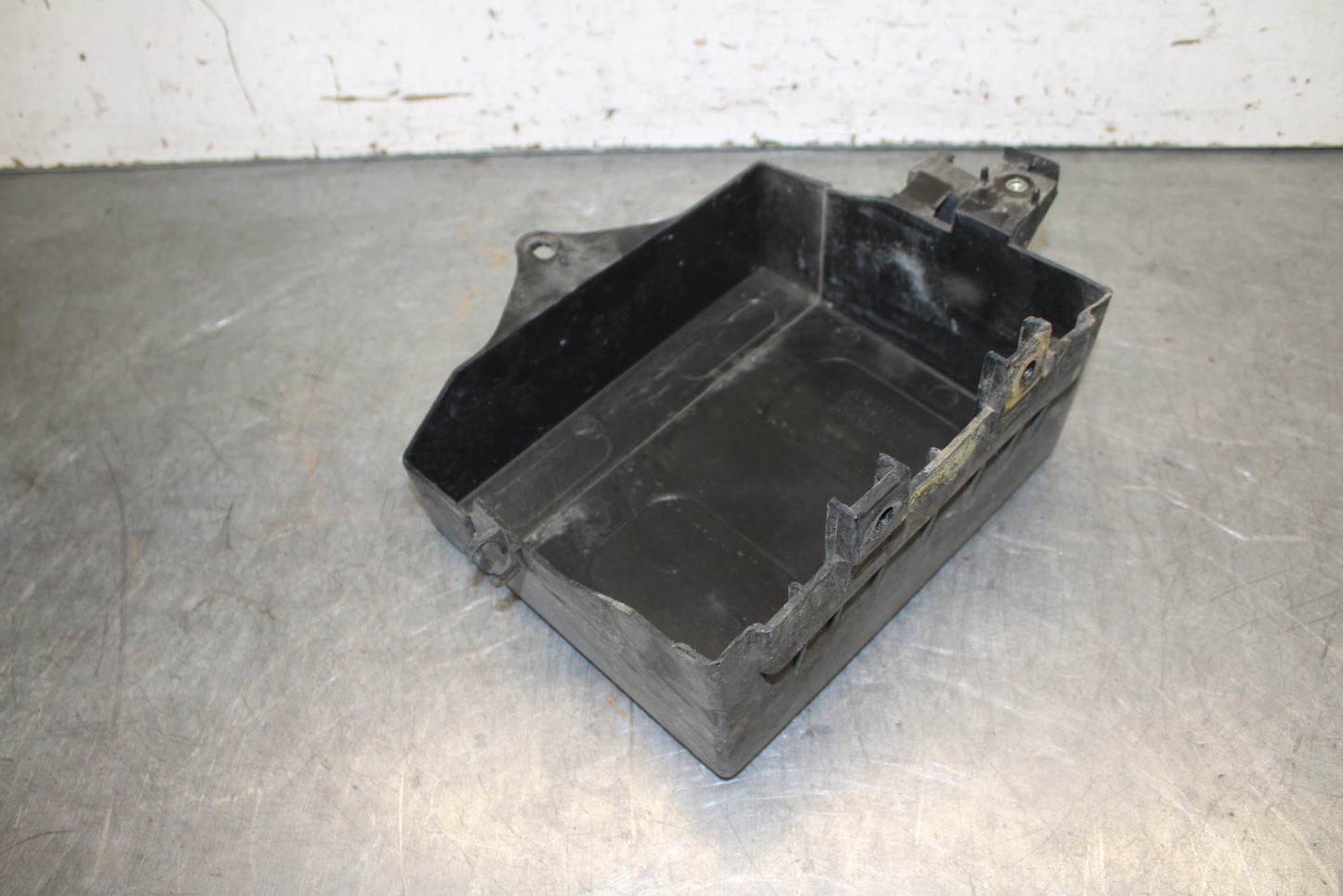 93-00 HONDA GOLDWING 1500 GL1500SE BATTERY TRAY BOX HOLDER BB700