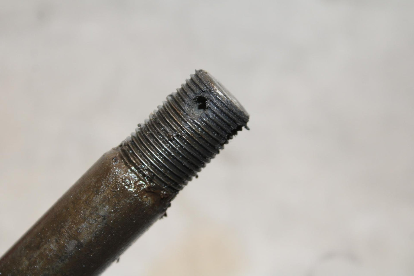 2005 Kawasaki Vulcan 1500 VN1500N REAR AXLE BACK WHEEL RIM PIVOT BOLT  BB576